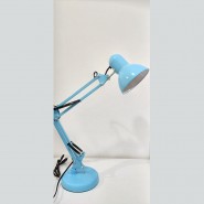 Lampe de bureau LED à bras articulé (Rose-Rouge-Bleu Matte)