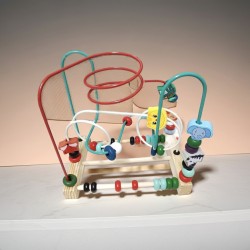 Jeu de labyrinthe en bois en forme d'animal